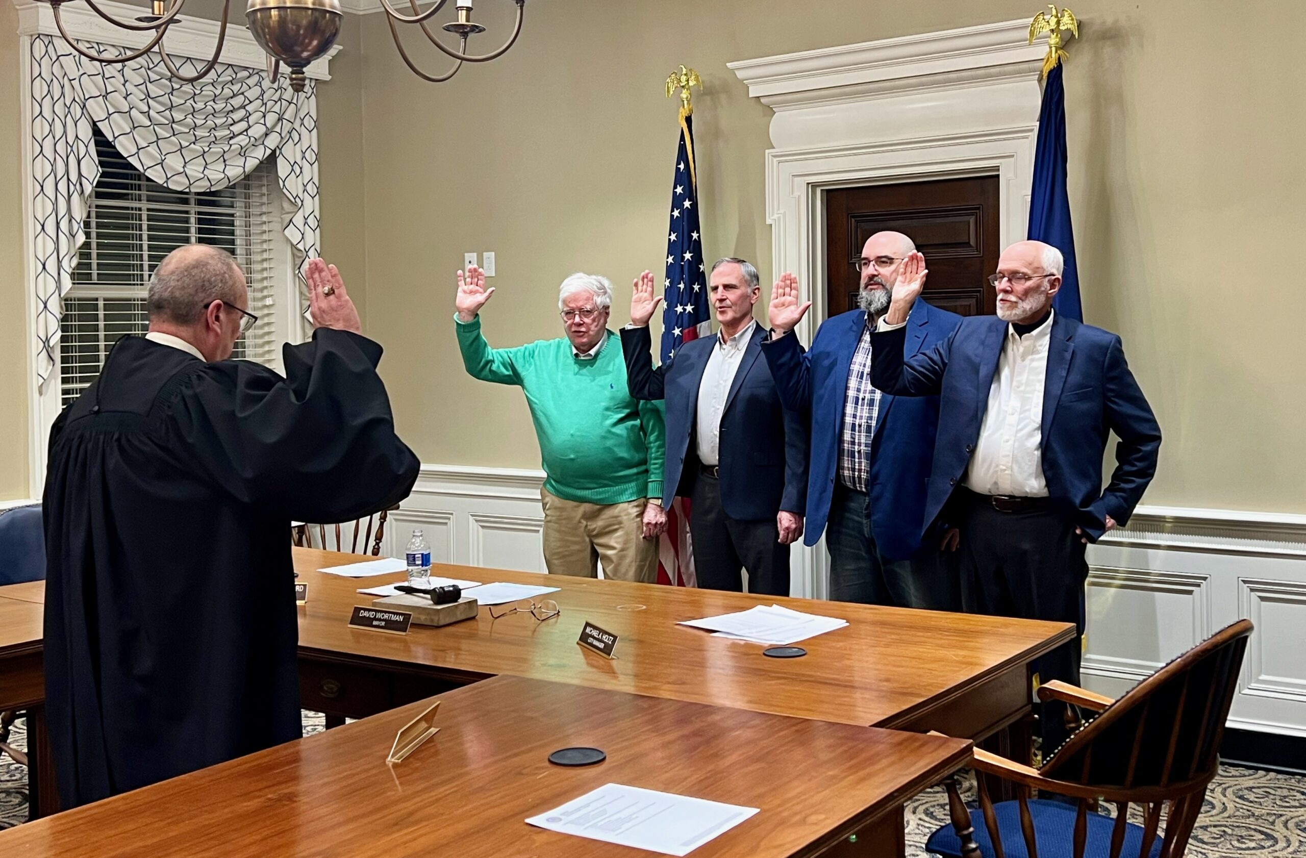 Mayor and council members officially sworn in Monday night - Times Observer